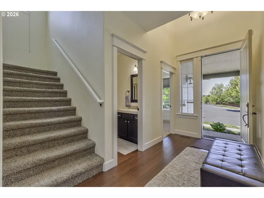 842 36th Ave, Forest Grove, OR 97116 - #2