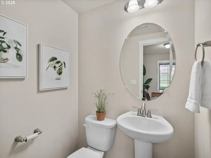 17018 SW Jean Louise Rd, Sherwood, OR 97140 - #3
