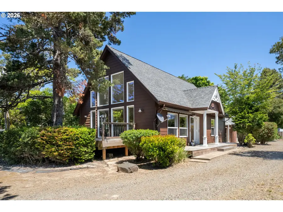 6636 SW Ebb Ave, Lincoln City, OR 97367 - #2