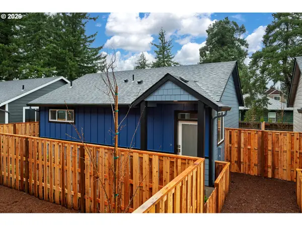 6225 SE Knapp St #B, Portland, OR 97206