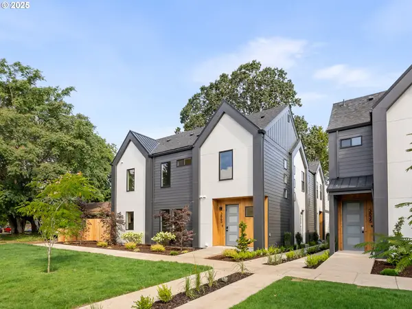 3863 N Willis Blvd #8, Portland, OR 97217