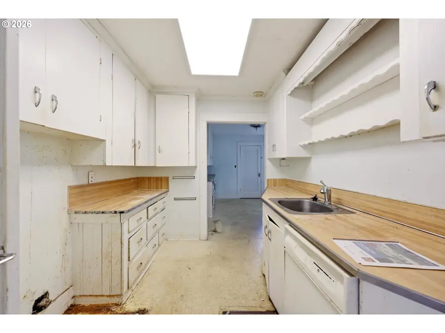 13646 SE Rhine St, Portland, OR 97236 - #3