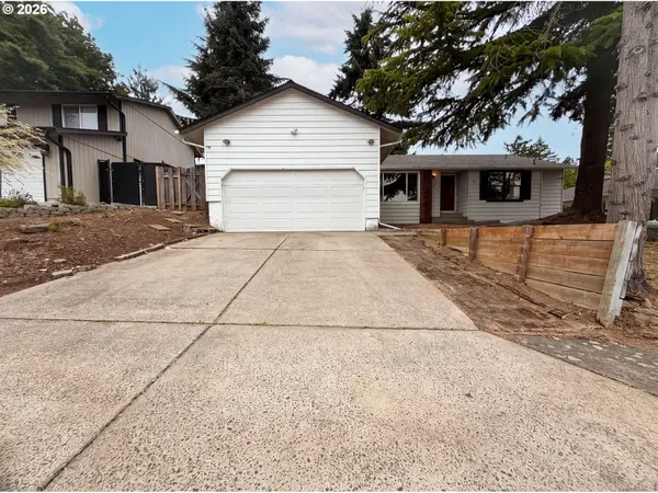 3755 SW 4th St, Gresham, OR 97030