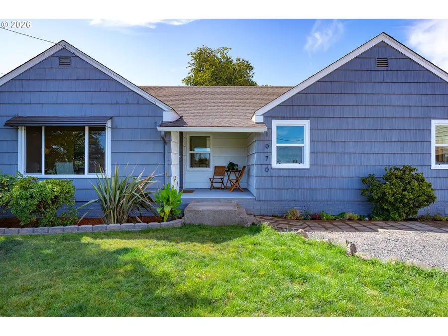 1070 Bethel Dr, Eugene, OR 97402 - #2
