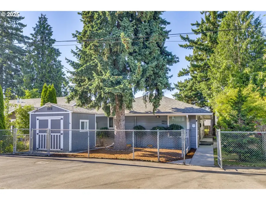 9016 9022 SE Ankeny St, Portland, OR 97216 - #2