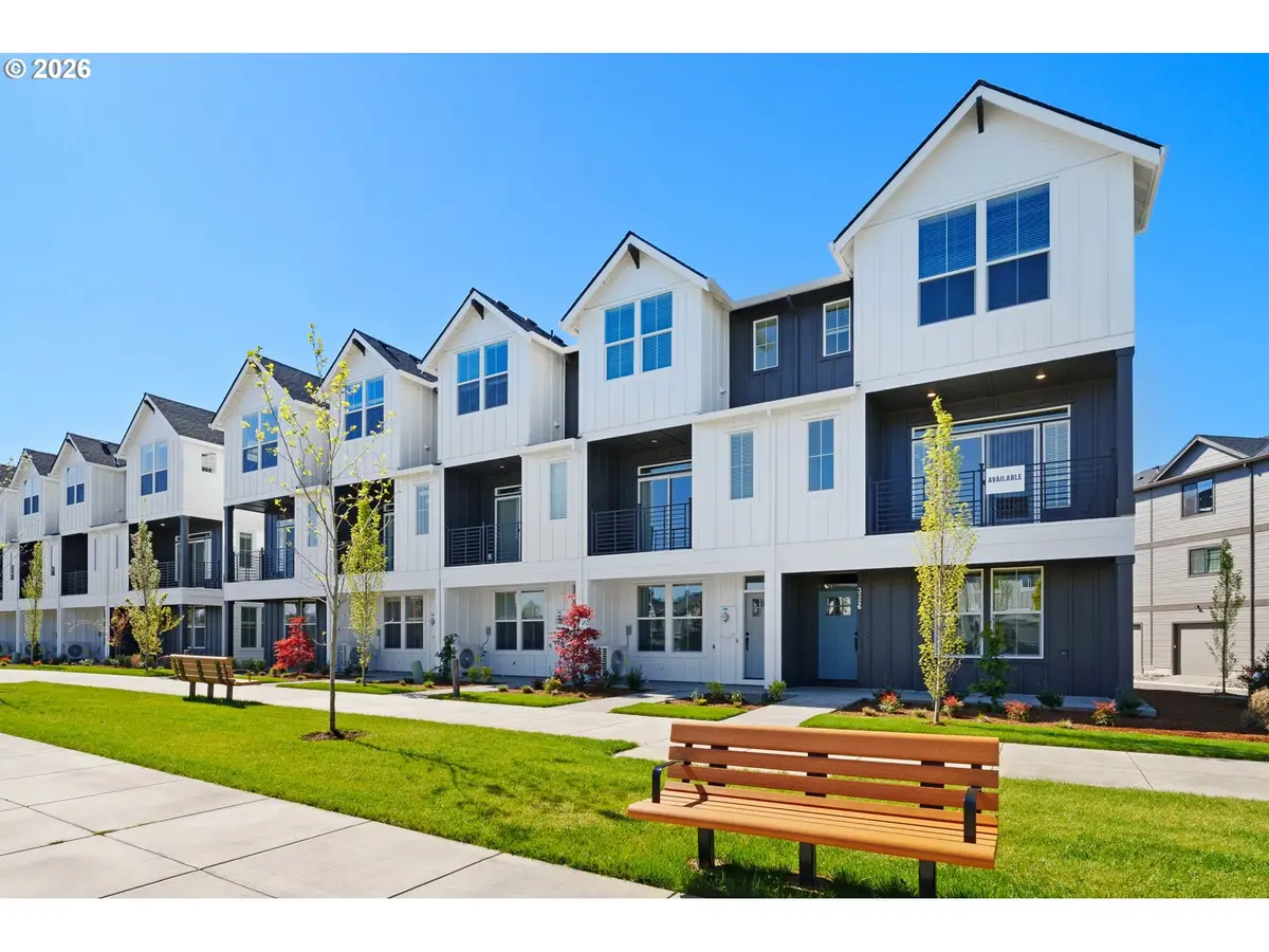 3389 SE Everwood Ln, Hillsboro, OR 97123 - #1