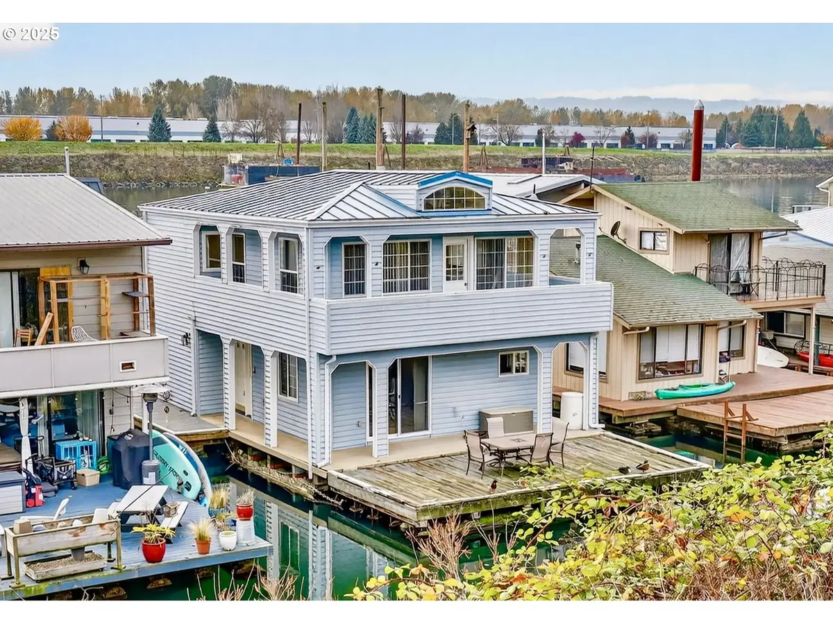 1915 N Jantzen Ave, Portland, OR 97217 - Image #1