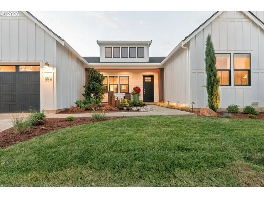 309 W Fir Loop, Washougal, WA 98671 - #3