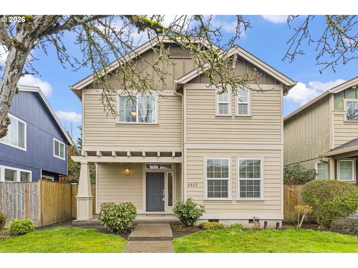 3527 SE San Marino Ave, Hillsboro, OR 97123 - #1