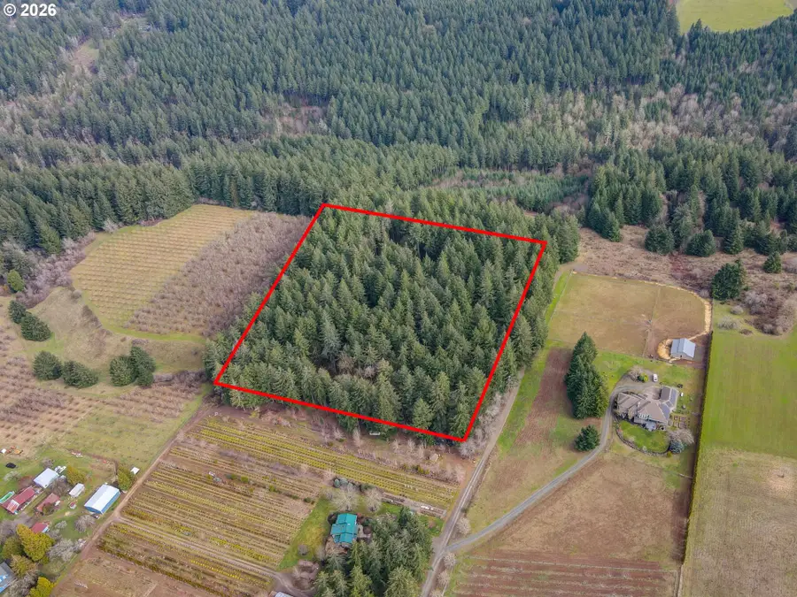 19980 SW Seiffert Rd, Sherwood, OR 97140 - Image #2