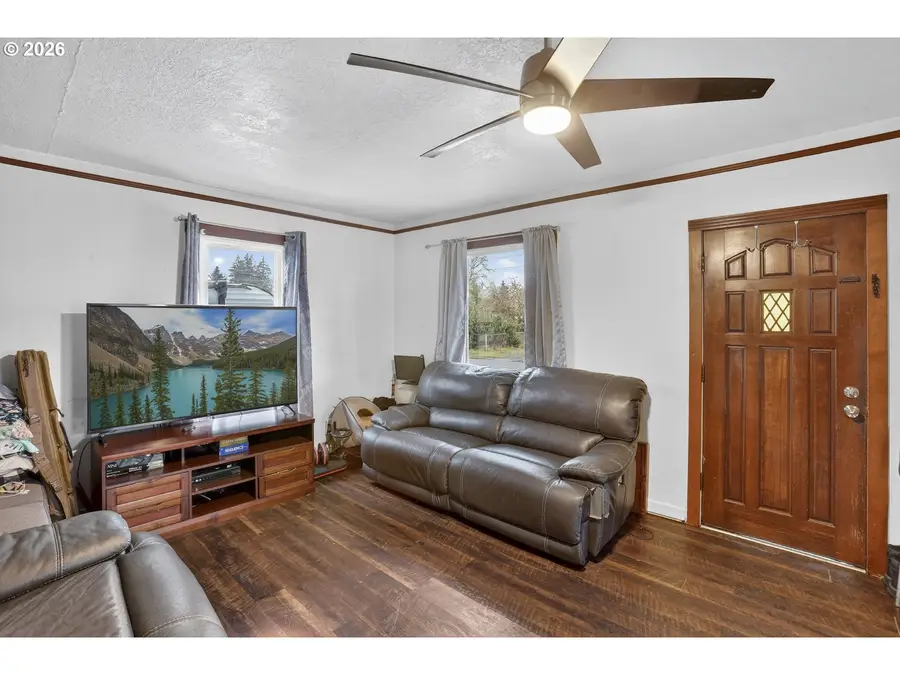 145 Little St, Saint Helens, OR 97051 - #3