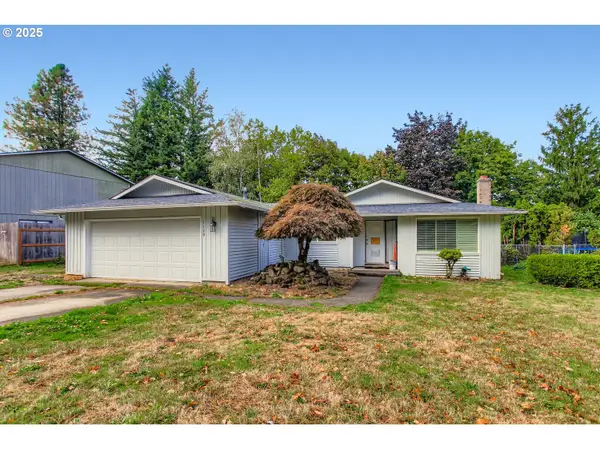 1129 SE 26th St, Troutdale, OR 97060