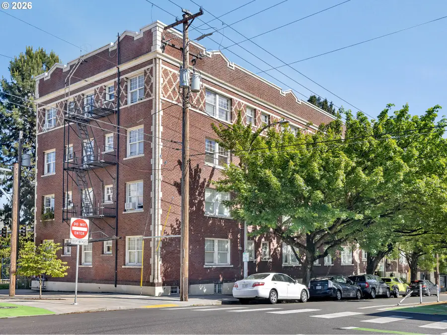 20 NW 16th Ave, Portland, OR 97209 - #2