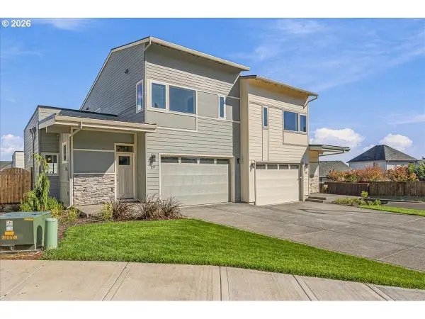 210 Black Hawk Ct., ColumbiaCity, OR 97018