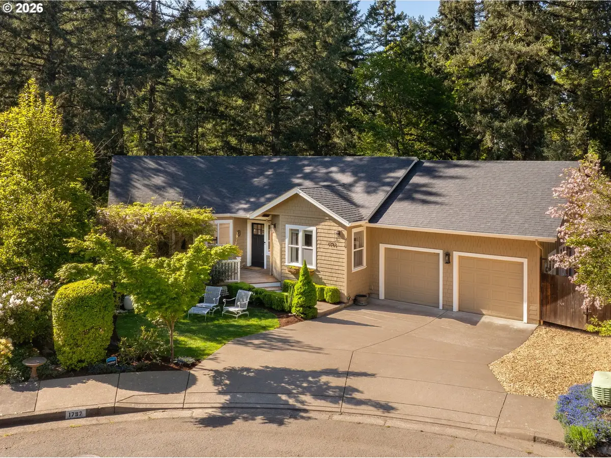 1797 Craigmont Ave, Eugene, OR 97405 - #1