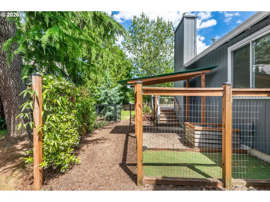 8887 SW 67th Pl, Portland, OR 97223 - #2