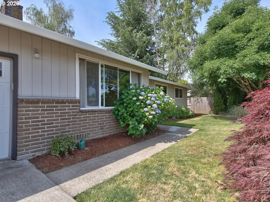 1728 NE 19th St, McMinnville, OR 97128 - #2