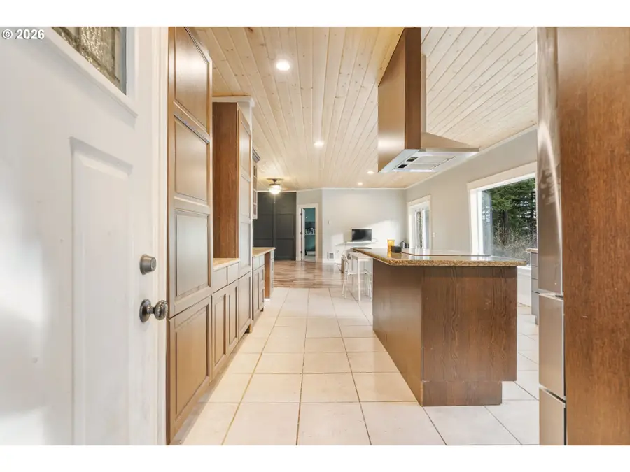 32717 NE 94th St, Camas, WA 98607 - #2