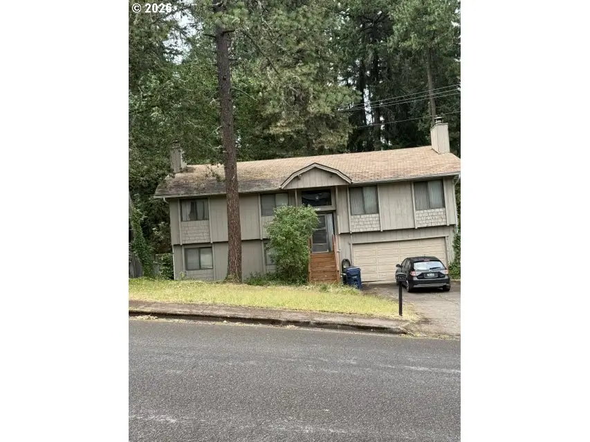 190 Coachman Dr, Eugene, OR 97405 - #1