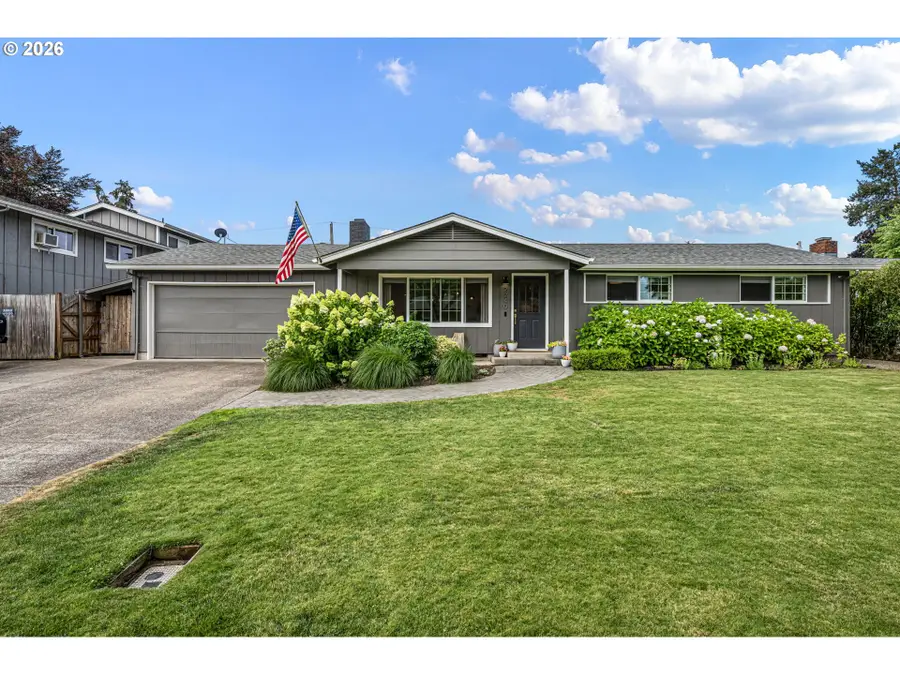 2240 Valhalla St, Eugene, OR 97401 - #3