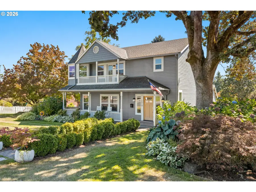 1819 4th Ave, West Linn, OR 97068 - #2
