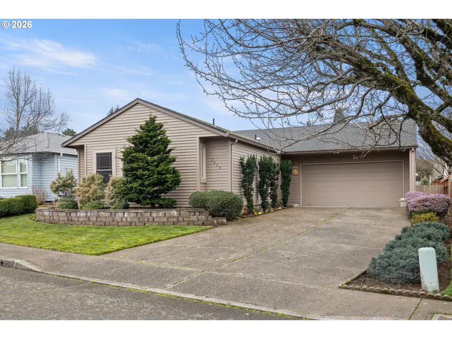 2239 NE 153rd Ave, Portland, OR 97230 - #2