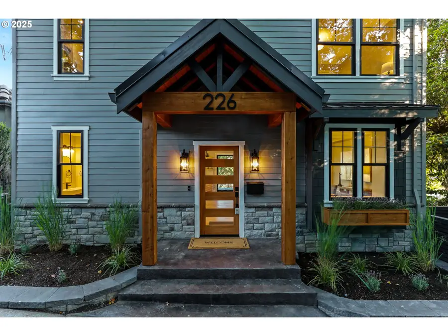 226 NW Macleay Blvd, Portland, OR 97210 - Image #2