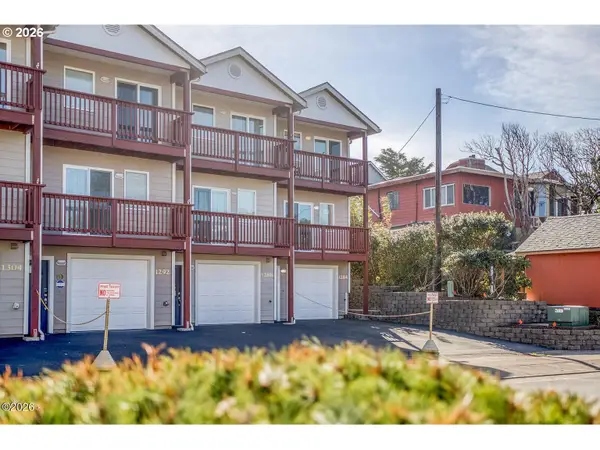 1284 NW 15th St, LincolnCity, OR 97367