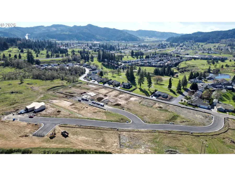 916 Fonner St #Lot 37, Sutherlin, OR 97479 - #3