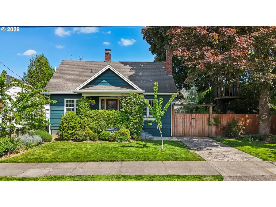 5930 SE 18th Ave, Portland, OR 97202 - #2