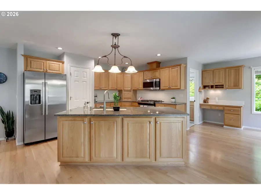 23724 SW Stonehaven St, Sherwood, OR 97140 - #3