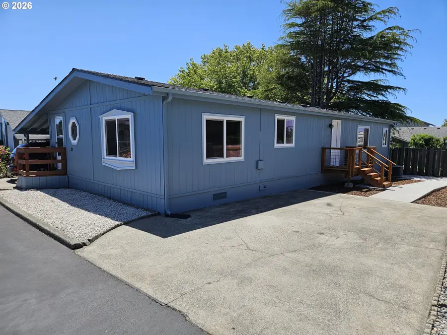 97940 W Benham Ln #22, Brookings, OR 97415 - Image #2