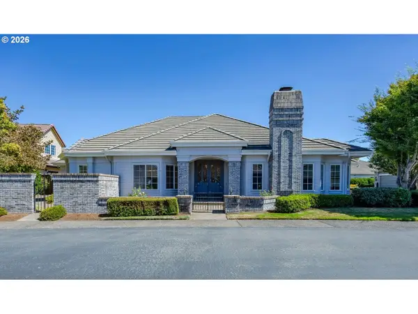 3279 Lakemont Dr, Eugene, OR 97408