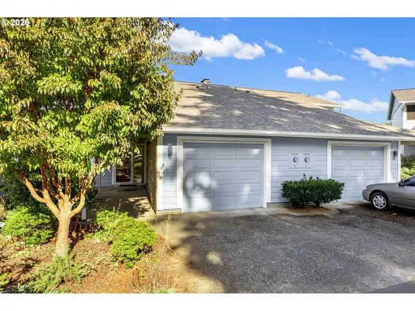 4613 E 18th St #9, Vancouver, WA 98661
