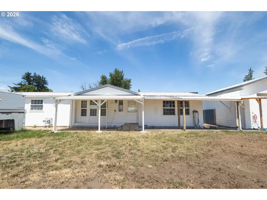 371 E Dewey Ln, Union, OR 97883 - #2