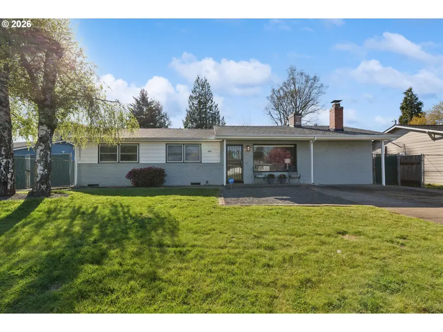 2137 SE 179th Ave, Portland, OR 97233 - #2