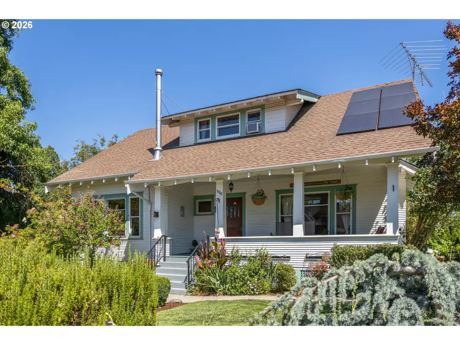 990 Taylor St, Mount Angel, OR 97362 - #3