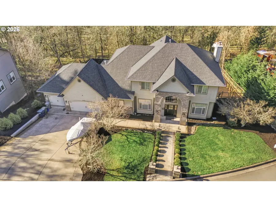 2728 Hallmark Ln, Eugene, OR 97402 - Image #2