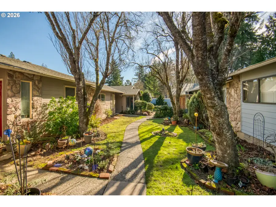 3114 SW Carson St, Portland, OR 97219 - Image #2