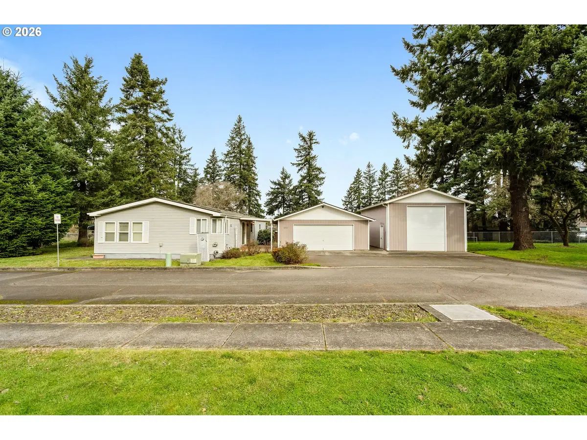 8227 SE 88th Ave, Portland, OR 97266 - #1