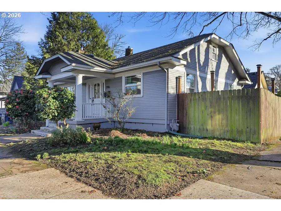 996 W 8th Ave, Eugene, OR 97402 - #3