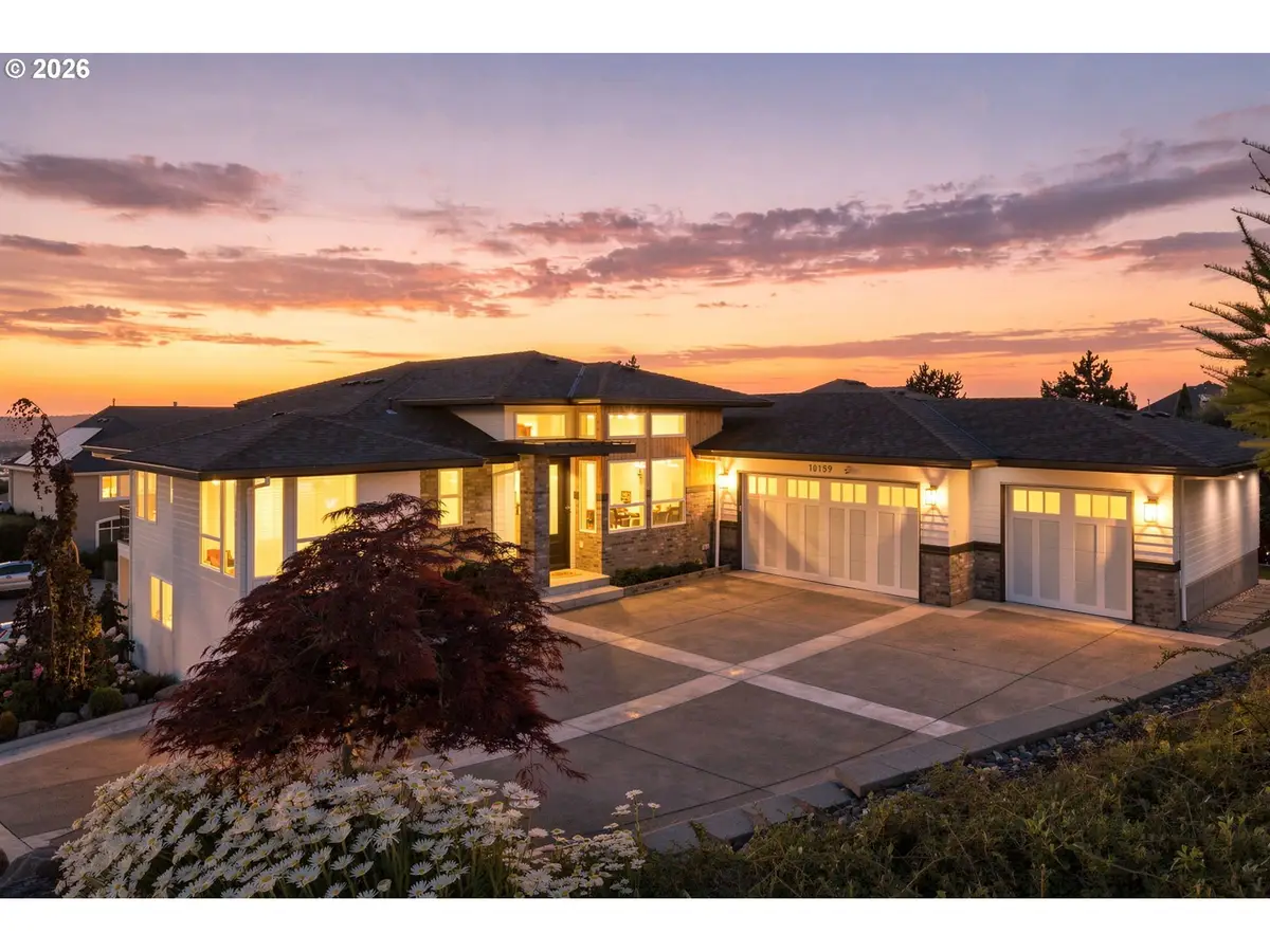 10159 SE Brookmore Ct, Northwest Clackamas, OR 97086 - #1