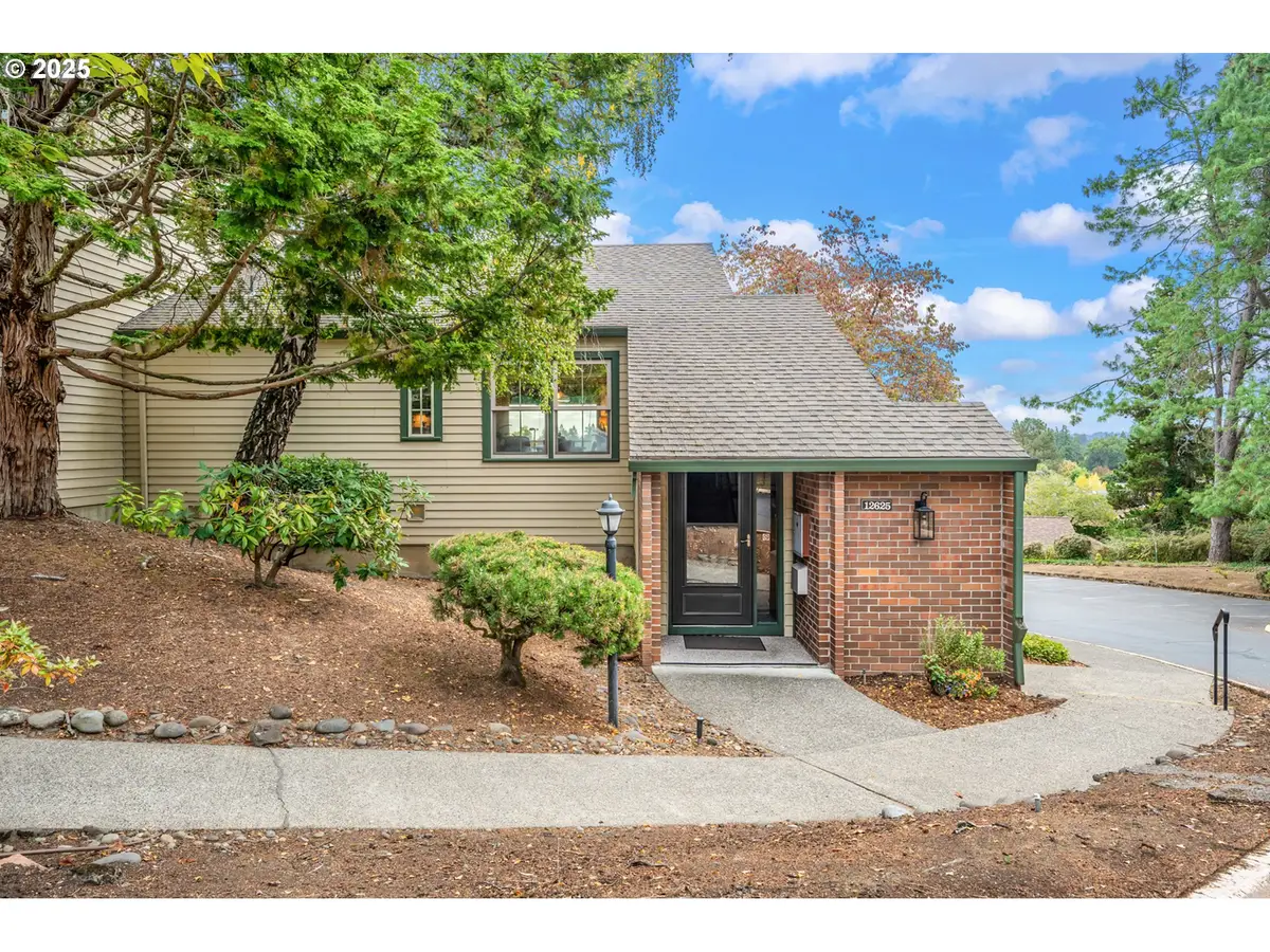 12625 SW Prince Edward Ct #B, King City, OR 97224 - Image #1
