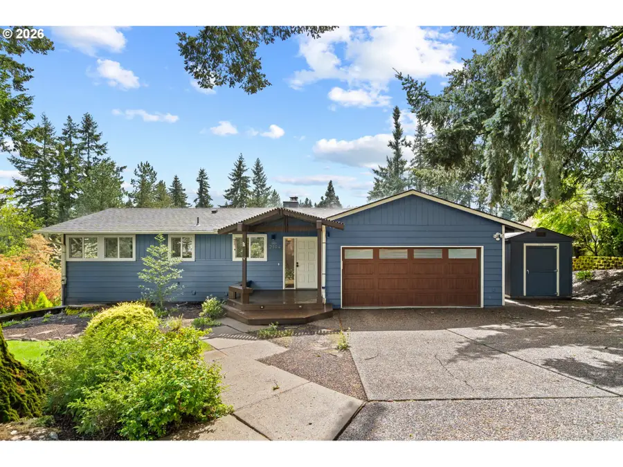 2194 Valley View Dr, Northwest Clackamas, OR 97068 - #2