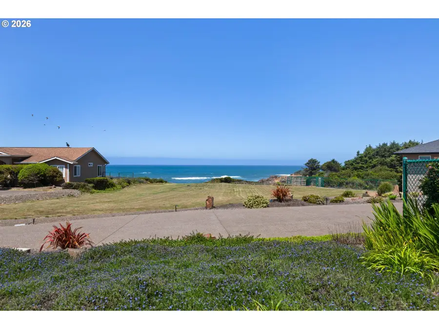 195 Fishing Rock Dr, Lincoln Beach, OR 97341 - #3