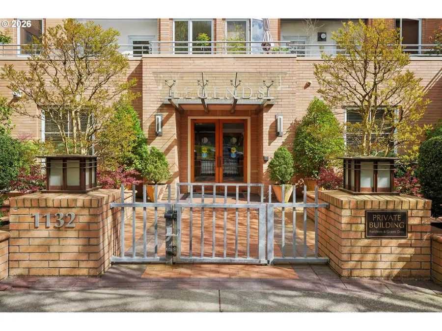 1132 SW 19th Ave #512, Portland, OR 97205 - #2
