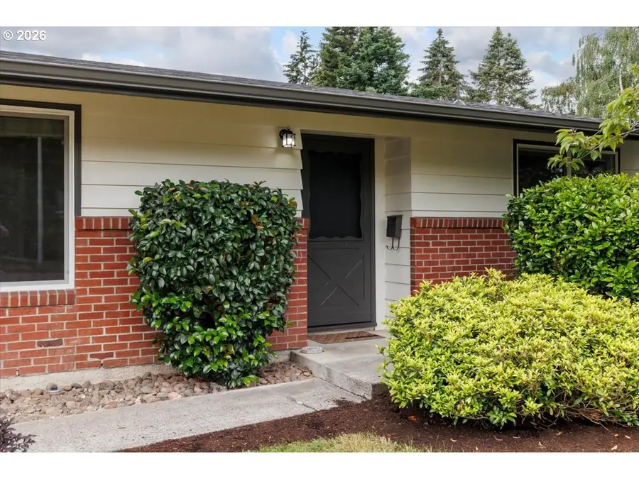 13260 SW Evergreen St, Beaverton, OR 97005 - #2
