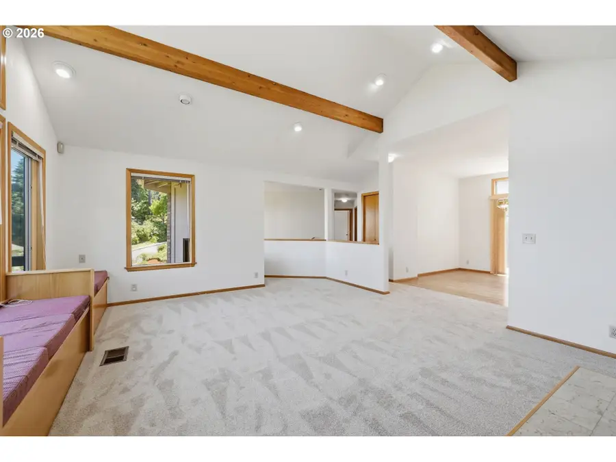 3066 Soloman Loop, Eugene, OR 97405 - #3