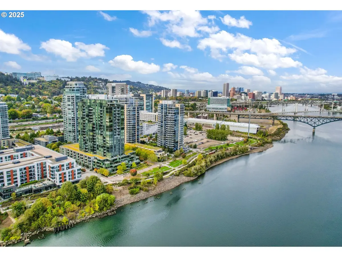 841 S Gaines St, Portland, OR 97239 - Image #1