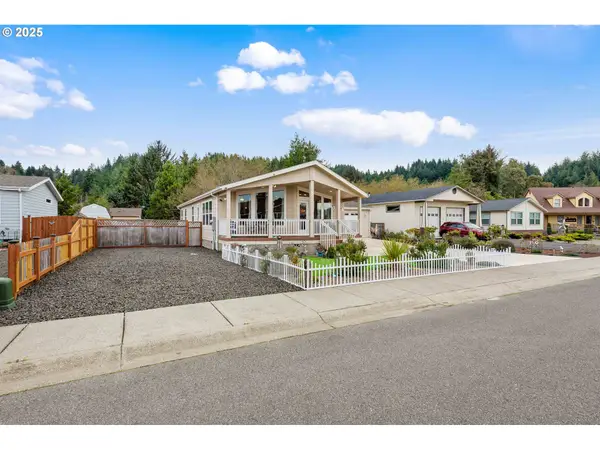1060 Cedar Loop, Lakeside, OR 97449